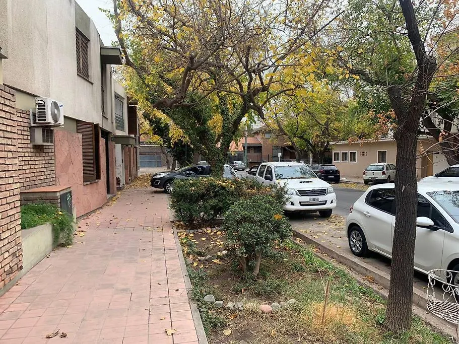 Comodo Departamento En Capital Zona Aristides 门多萨 0*,  阿根廷