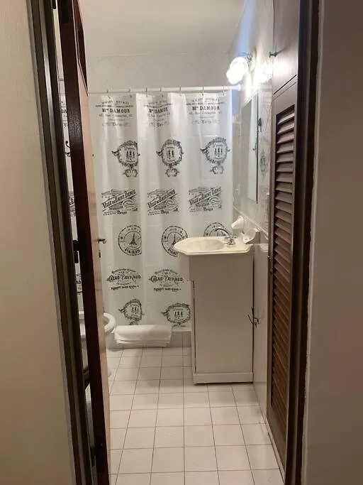 Comodo Departamento En Capital Zona Aristides 门多萨